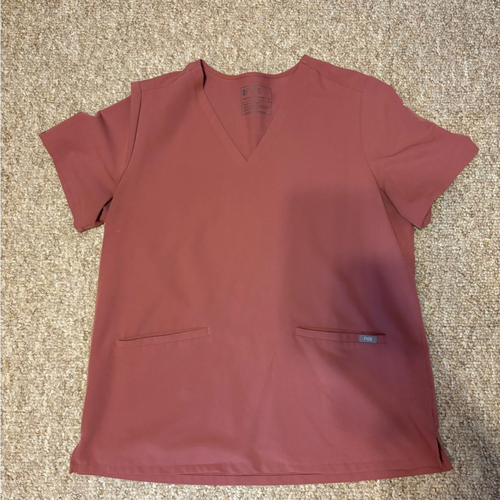 Figs Casma Three-Pocket Top